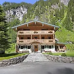 Alpenchalet Lacknerbrunn Bis 30 P *