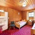 Alpenchalet Lacknerbrunn Bis 30 P Chalet Mayrhofen