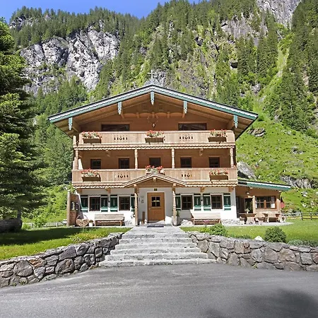 Alpenchalet Lacknerbrunn Bis 30 P *