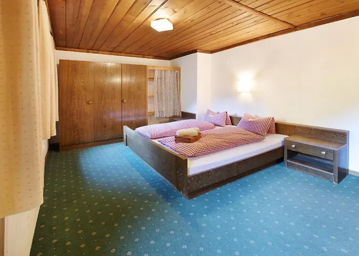 Alpenchalet Lacknerbrunn Bis 30 P マイヤーホーフェン