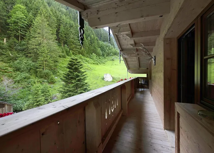 Alpenchalet Lacknerbrunn Bis 30 P Alpehytte